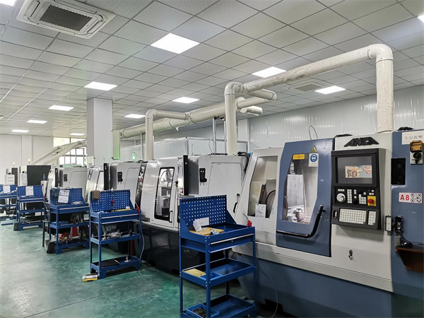 Shenyang Xinfa CNC takım işleme atölyesi (2)